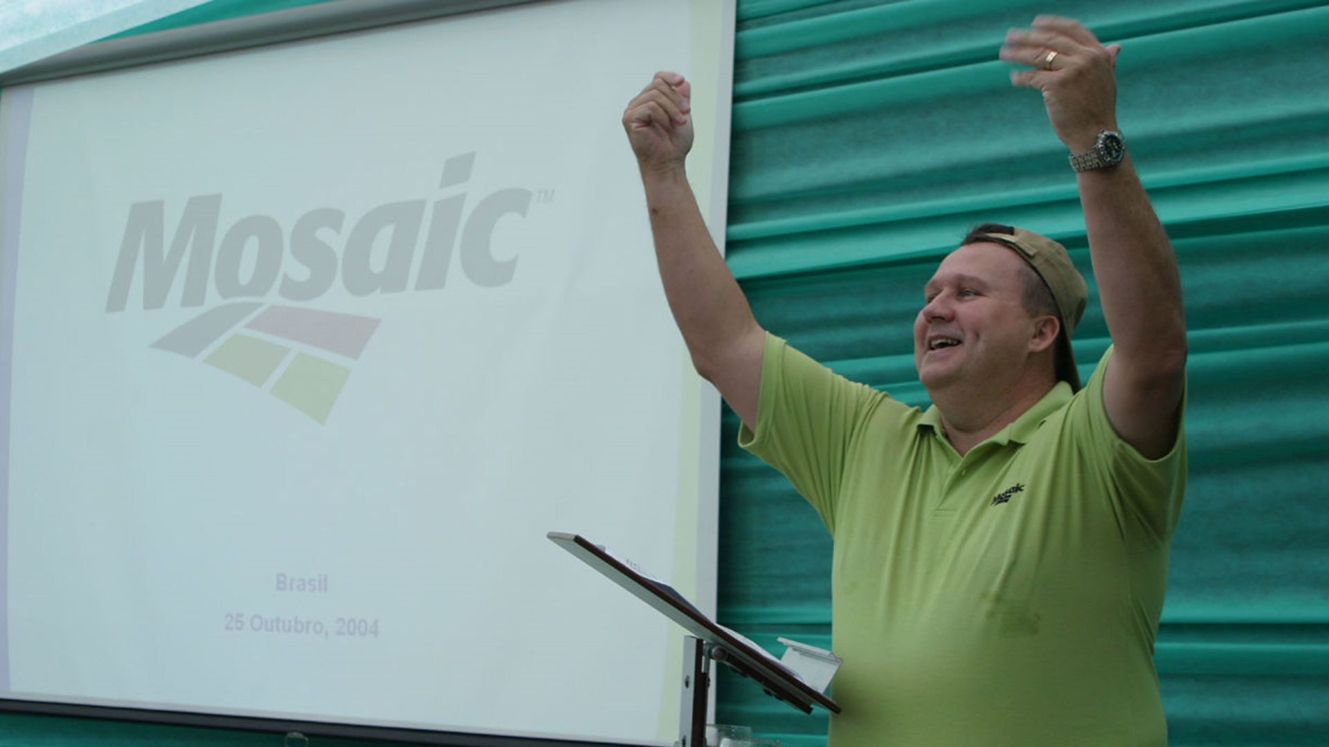 Man Celebrating: Mosaic completes acquisition of Vale Fertilizantes SA / Became Majority Owner of Miski Mayo